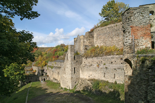 Burg Rheinfels, Im Wallgraben